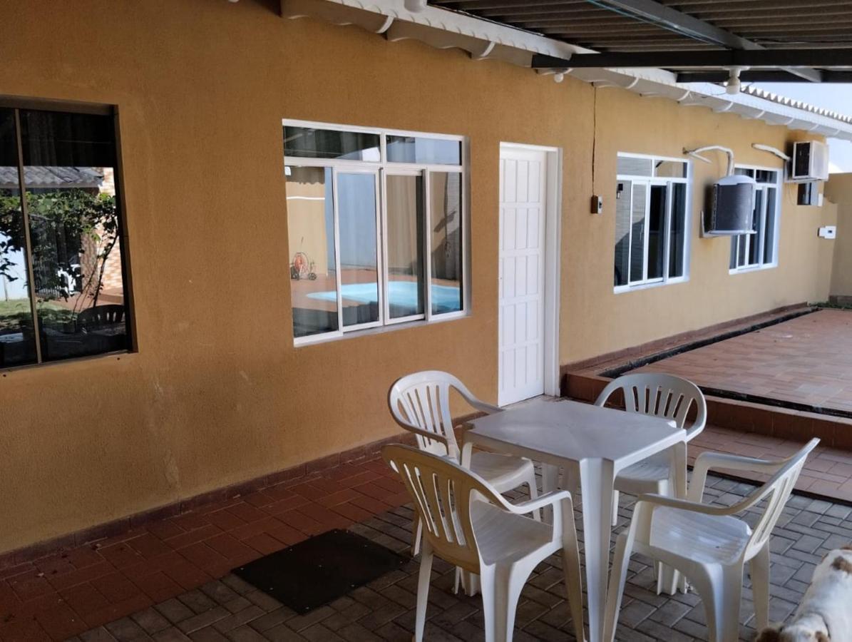 Casa Com Piscina Próximo à Avenida Cataratas Сasa de vacaciones Foz do Iguaçu